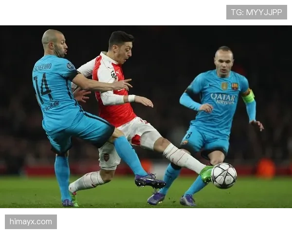 博努奇与范戴克：单点出球依赖如何塑造截然不同的防守结构