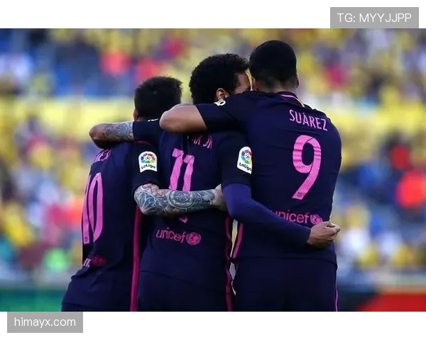 法布雷加斯与哈维的组织核心差异：球权集中度如何前置化？